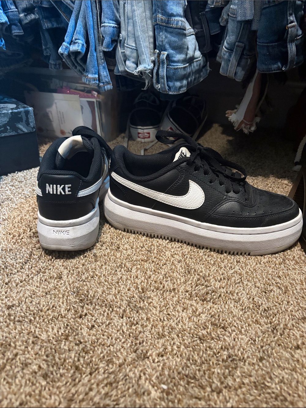 Nike Kids Black and White Low-Top Platform Sneakers